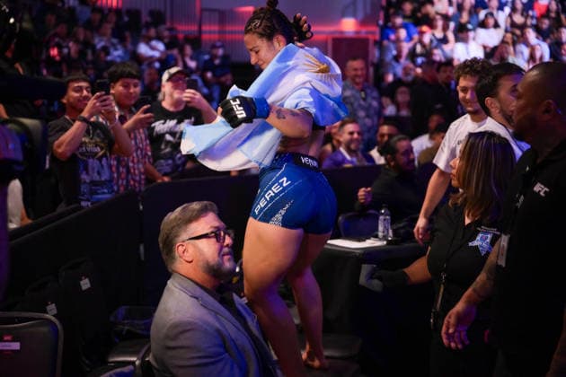 September 27, 2026, Las Vegas, Nevada, USA: AILIN PEREZ defeated NORMA DUMONT by unanimous decision (29-28, 29-28, 29-28).during UFC Fight Night at the UFC APEX in Las Vegas. UFC Fight Night: Ailin Perez Defeated Norma Dumont By Unanimous Decision.  - ZUMAo117 20260927_zsp_o117_089 Copyright: xMikaelxOnax