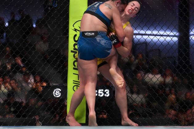 September 27, 2026, Las Vegas, Nevada, USA: AILIN PEREZ defeated NORMA DUMONT by unanimous decision (29-28, 29-28, 29-28).during UFC Fight Night at the UFC APEX in Las Vegas. UFC Fight Night: Ailin Perez Defeated Norma Dumont By Unanimous Decision.  - ZUMAo117 20260927_zsp_o117_091 Copyright: xMikaelxOnax