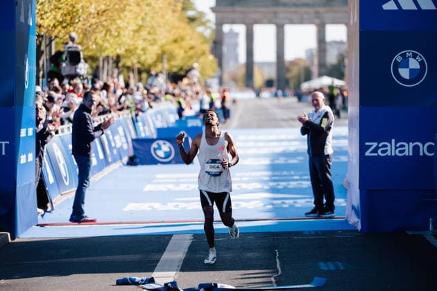 27.09.26, BMW Berlin Marathon 2026, Berlin Gemechu Dida Diriba (ETH) celebration of 2.Place at the BMW Berlin Marathon Berlin Berlin BE Deutschland