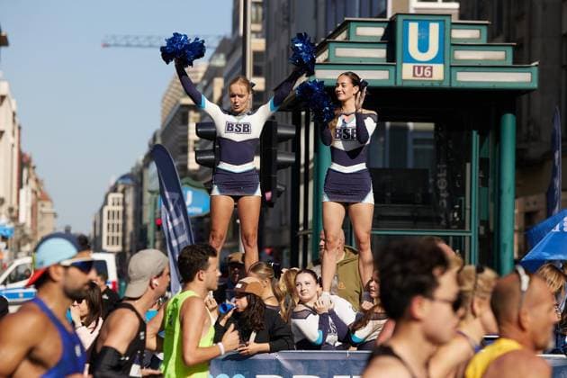 52. Berlin-Marathon 2026 ** NUR FÜR REDAKTIONELLE ZWECKE ** EDITORIAL USE ONLY **<p>Cheerleaders sorgen beim Berlin Marathon für Stimmung. Deutschland Berlin Berlin Copyright: JörgxCarstensen