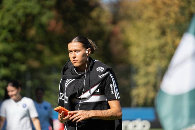 27.09.2026, xjyhynx, Fussball DFB Pokal Frauen 1.Runde, Karlsruher SC - Eintracht Frankfurt, v.l. Larissa Mühlhaus (47, Eintracht Frankfurt) Karlsruhe