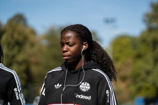 27.09.2026, xjyhynx, Fussball DFB Pokal Frauen 1.Runde, Karlsruher SC - Eintracht Frankfurt, v.l. Vivienne Lia (24, Eintracht Frankfurt) Karlsruhe