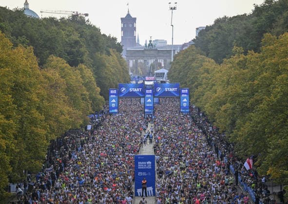 Thousands take part in 2026 Berlin Marathon BERLIN, GERMANY - SEPTEMBER 27: Thousands of runners fill the course during the 2026 Berlin Marathon as participants from around the world compete over the 42.195-kilometer route through the German capital, on September 27, 2026 in Berlin, Germany. The race passes several of the city s major landmarks as athletes push toward the finish line. Halil Sagirkaya Anadolu Berlin Germany. Editorial use only. Please get in touch for any other usage.  Copyright: x2026xAnadoluxHalilxSagirkayax