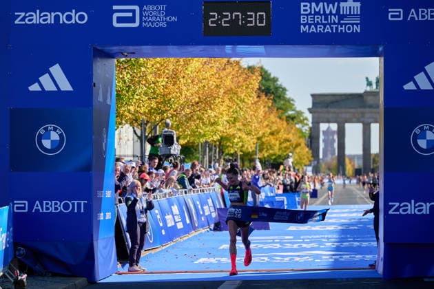Anna Langerwisch, (GER), beste deutsche Laeuferin, Zieleinlauf, GER, BMW Generali Berlin Marathon 2026, 27.09.2026 GER, BMW Generali Berlin Marathon 2026, 27.09.2026 Berlin