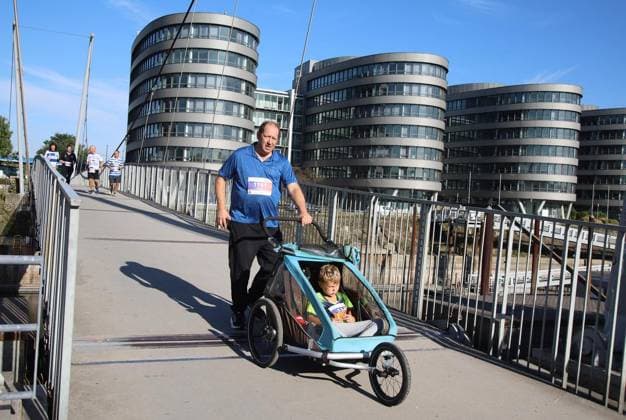 Urban Run Duisburg 2026 führt durch ungewöhnliche Orte ** NUR FÜR REDAKTIONELLE ZWECKE ** EDITORIAL USE ONLY **<p>Der Urban Run Duisburg führte am Sonntag, den 27.September 2026 durch ungewöhnliche Orte in der Duisburger Innenstadt - wie z.B. durch das Rathaus, das Stadtarchiv und das Kultur-und Stadthistorische Museum. Deutschland NRW Duisburg Copyright: KerstinxBögeholz