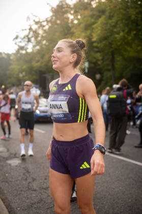 BERLIN, GERMANY - SEPTEMBER 27, 2026: Anna Langerwisch (GER, Marathon Team Berlin before the 52. BMW Berlin Marathon at Berlin on September 27, 2026 in Berlin, Germany. Copyright: xBEAUTIFULxSPORTS Kuehnx