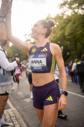 BERLIN, GERMANY - SEPTEMBER 27, 2026: Anna Langerwisch (GER, Marathon Team Berlin) before the 52. BMW Berlin Marathon at Berlin on September 27, 2026 in Berlin, Germany. Copyright: xBEAUTIFULxSPORTS Kuehnx