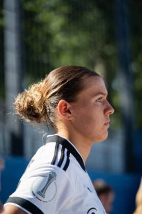 27.09.2026, xjyhynx, Fussball DFB Pokal Frauen 1.Runde, Karlsruher SC - Eintracht Frankfurt, v.l. Larissa Mühlhaus (47, Eintracht Frankfurt) Karlsruhe