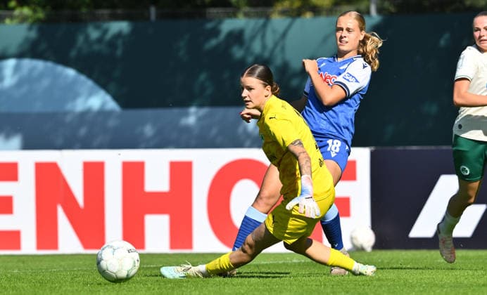 27.09.2026 - Fussball - Saison 2026 2027 - DFB Pokal Vereinspokal Frauen Damen - 01. Runde: SpVgg Greuther Fürth ( Kleeblatt ) - TSG 1899 Hoffenheim - Sportfoto Zink - xwoxzix - regulations prohibit any use of photographs as image sequences and or quasi-video - Lisa Bayer (1, SpVgg Greuther Fürth ) Ilse Kemper (18, TSG Hoffenheim )