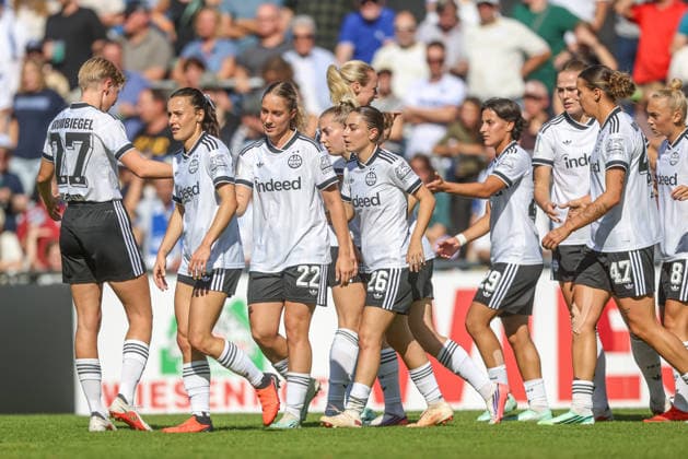 GER, Karlsruhe, Karlsruher SC vs Eintracht Frankfurt, SC, DFB Pokal der Frauen, Fussball, DFB, Spielzeit 2026 2027, Badenia Stadion, 1. Runde im Bild: Danique Tolhoek (Eintracht Frankfurt Frauen 22), Tor, Jubel und Freude, Emotionen DFB DFL REGULATIONS PROHIBIT ANY USE OF PHOTOGRAPHS AS IMAGE SEQUENCES AND OR QUASI-VIDEO, 27.09.2026 Copyright: HMBxMedia HendrikxHamelau