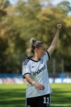 27.09.2026, xjyhynx, Fussball DFB Pokal Frauen 1.Runde, Karlsruher SC - Eintracht Frankfurt, v.l. Nina Lührßen (11, Eintracht Frankfurt) Karlsruhe