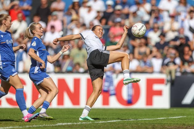 GER, Karlsruhe, Karlsruher SC vs Eintracht Frankfurt, SC, DFB Pokal der Frauen, Fussball, DFB, Spielzeit 2026 2027, Badenia Stadion, 1. Runde im Bild: Larissa Mühlhaus (Eintracht Frankfurt Frauen 47) DFB DFL REGULATIONS PROHIBIT ANY USE OF PHOTOGRAPHS AS IMAGE SEQUENCES AND OR QUASI-VIDEO, 27.09.2026 Copyright: HMBxMedia HendrikxHamelau