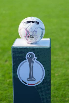 DFB-Pokal der Frauen: SC Sand vs. VfL Wolfsburg, 27.09.2026 Derbystar-Spielball auf dem Podest DFB-Pokal der Frauen: SC Sand vs. VfL Wolfsburg, Adams Arena, 27.09.2026 DFB DFL REGULATIONS PROHIBIT ANY USE OF PHOTOGRAPHS AS IMAGE SEQUENCES AND OR QUASI-VIDEO. Copyright: xBEAUTIFULxSPORTS Boscox