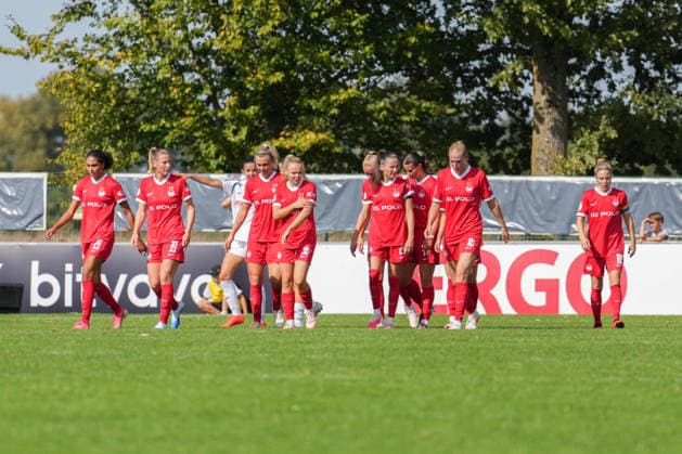 DFB-Pokal der Frauen: SC Sand vs. VfL Wolfsburg, 27.09.2026 Torjubel zum 0:1 durch Ella Peddemors (VfL Wolfsburg, 5) DFB-Pokal der Frauen: SC Sand vs. VfL Wolfsburg, Adams Arena, 27.09.2026 DFB DFL REGULATIONS PROHIBIT ANY USE OF PHOTOGRAPHS AS IMAGE SEQUENCES AND OR QUASI-VIDEO. Copyright: xBEAUTIFULxSPORTS Boscox