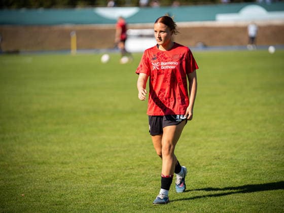 DFB-Pokal: FC Viktoria Berlin vs. Bayer 04 Leverkusen; Berlin, 27.09.2026 DFB-Pokal Frauen: Estrella MERINO GONZALEZ (Bayer 04 Leverkusen 10) während dem Spiel FC Viktoria Berlin vs. Bayer 04 Leverkusen im Stadion Lichterfelde am September 27, 2026 in Berlin, Deutschland. Copyright: xBEAUTIFULxSPORTS Kuehnx