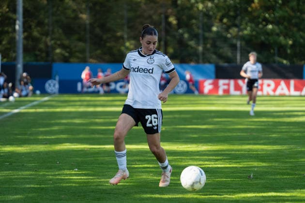 27.09.2026, xjyhynx, Fussball DFB Pokal Frauen 1.Runde, Karlsruher SC - Eintracht Frankfurt, v.l. Ainhoa Alguacil (26, Eintracht Frankfurt) Karlsruhe