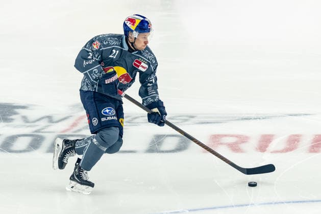 Dominik Kahun (EHC Red Bull Muenchen, 21) GER, EHC Red Bull Muenchen vs. Loewen Frankfurt Eishockey, DEL, Saison 2026 2027, 4. Spieltag, 27.09.2026. Foto: HMB Media Franz Feiner Copyright: HMBxMedia FranzxFeiner