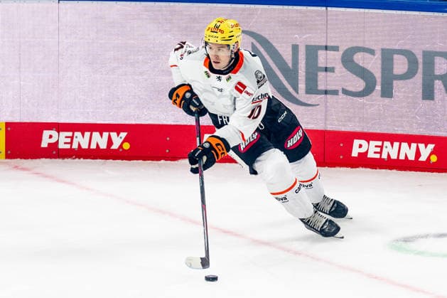 Brandon Biro (Loewen Frankfurt, 10) GER, EHC Red Bull Muenchen vs. Loewen Frankfurt Eishockey, DEL, Saison 2026 2027, 4. Spieltag, 27.09.2026. Foto: HMB Media Franz Feiner Copyright: HMBxMedia FranzxFeiner