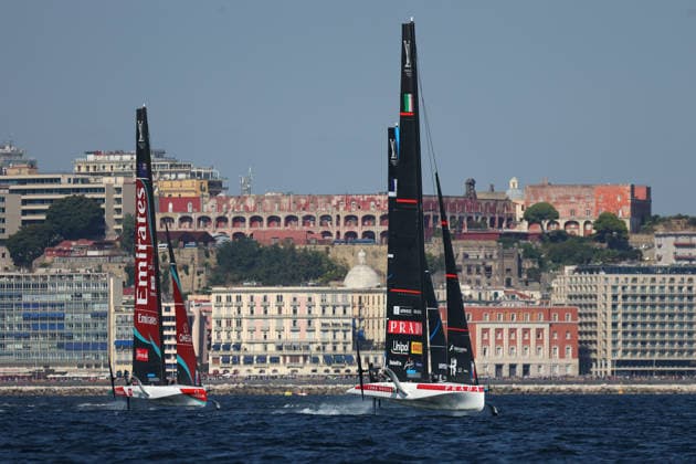 Team Luna Rossa and Emirates Team New Zealand during the preliminary regatta fleet races of the Louis Vuitton 38th America s Cup, Naples, Italy, September 27, 2026  Copyright: xAlessandroxGarofalox