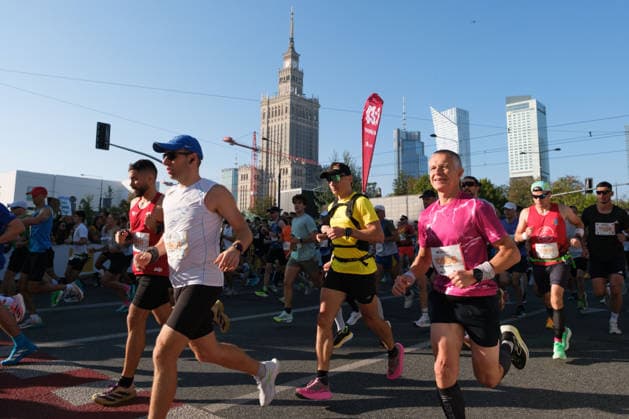 September 27, 2026, Warsaw, Masovian Voivodeship, Poland: Athletes run on Warsaw s streets during the 48th Warsaw Marathon. The race has been awarded the World Athletics Elite Label for the first time in its history and is part of the European Marathon Classics (EMC) series of races. Warsaw Marathon 2026  - ZUMAk204 20260927_zip_k204_006 Copyright: xRomanxKozielx
