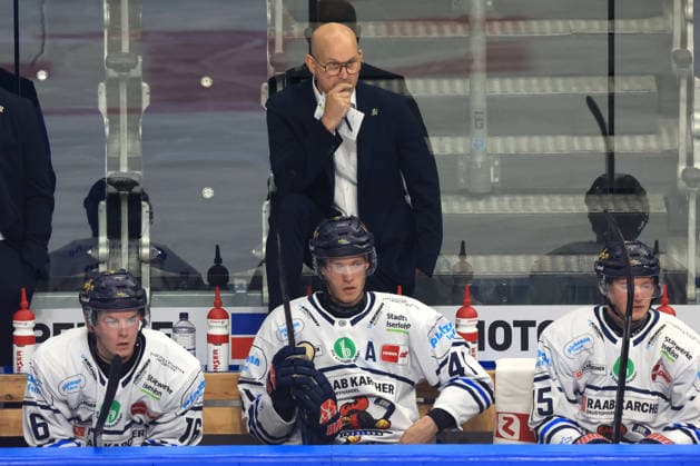 27.09.2026, GER ,DEU, Deutschland, Trainer STEFAN NYMAN (Iserlohn Roosters), Iserlohn-Spielerbank nordphoto GmbH Engler Berlin Uber-Arena Berlin Deutschland Copyright: xNordphotox xEnglerx