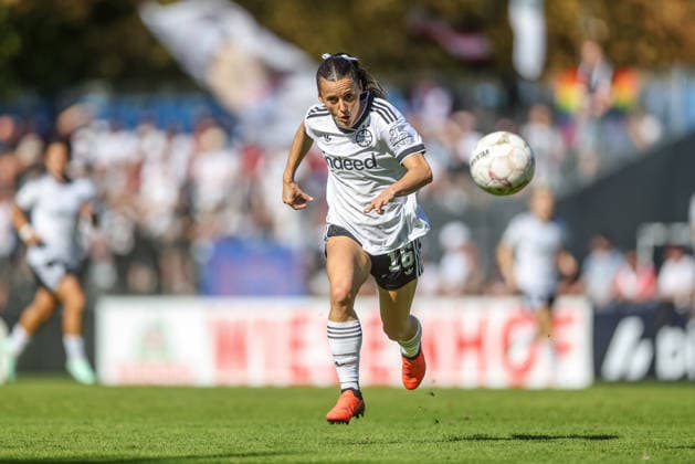 GER, Karlsruhe, Karlsruher SC vs Eintracht Frankfurt, SC, DFB Pokal der Frauen, Fussball, DFB, Spielzeit 2026 2027, Badenia Stadion, 1. Runde im Bild: Hayley Raso (Eintracht Frankfurt Frauen 16) DFB DFL REGULATIONS PROHIBIT ANY USE OF PHOTOGRAPHS AS IMAGE SEQUENCES AND OR QUASI-VIDEO, 27.09.2026 Copyright: HMBxMedia HendrikxHamelau