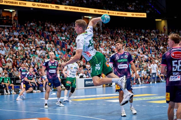 Martin Hanne (FRISCH AUF Goeppingen 42) TSV Hannover-Burgdorf - vs. FRISCH AUF Goeppingen, Handball Bundesliga, HBL, Saison 2026 2027 27.09.2026 -Pressefoto Jan-Frederic Helbig TSV Hannover-Burgdorf - vs. FRISCH AUF Goeppingen, Handball Bundesliga, HBL, ZAG Arena, Opel Handball-Bundesliga, Saison 2026 2027, 27.09.2026 Hannover Copyright: xEibner-Pressefoto Jan-FredericxHx EP_JHG