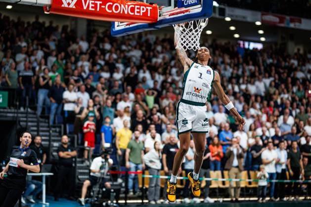 Austin Crowley (Gladiators Trier) mit erinem Dunk, Action Aktion, Freisteller Vet Concept Gladiators Trier vs Science City Jena, Basketball, easyCredit BBL, 2. Spieltag, Saison 2026 2027, 27.09.2026 Vet Concept Gladiators Trier vs Science City Jena, Basketball, easyCredit BBL, 2. Spieltag, Saison 2026 2027, 27.09.2026 Copyright: xEibnerxPressefotox EP_ANS