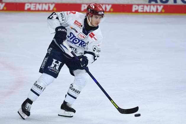 Eishockey Penny DEL 4. Spieltag Krefeld Pinguine - Schwenninger Wild Wings am 27.09.2026 in der Yayla Arena in Krefeld Curtis Valk ( Schwenningen ) Gemäß den Vorgaben der DEL Deutsche Eishockey Liga ist die Publikation und Weiterverwertung der Aufnahmen in elektronischen Medien und Endgeräten aller Art während des laufenden Spiels nicht zulässig.