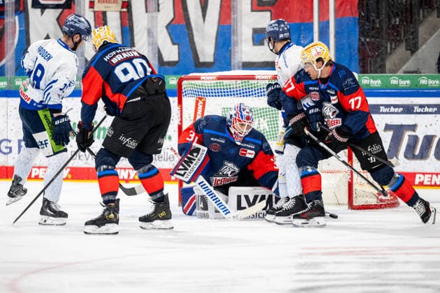 27.09.2026 - Eishockey - Saison 2026 2027 - Penny DEL - Nürnberg Ice Tigers Icetigers - Straubing Tigers - ThHa - xthxhax - Niklas Treutle (31, Nürnberg Ice Tigers, NIT ) hält