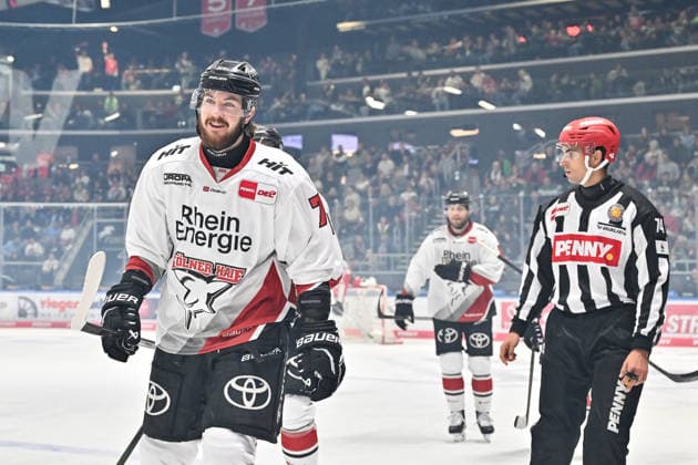 Penny DEL; Augsburger Panther - Kölner Haie, 27.09.2026 AUGSBURG, GERMANY; 27. SEPTEMBER: Jubel der Gäste nach dem Treffer zum 0-1 durch Ryan MACINNIS (Kölner Haie 77) Tor Torschuetze Freude Happy während dem Match der Penny DEL zwischen den Augsburger Panthern und den Kölner Haien am 4. Spieltag im Curt Frenzel Stadion Copyright: xBEAUTIFULxSPORTS Goldbergx