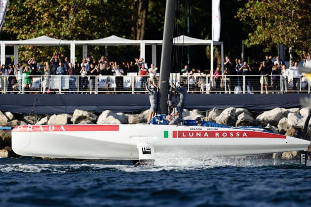 THE LOUIS VUITTON 38TH AMERICA™S CUP PRELIMINARY REGATTA, NAPLES Luna Rossa team wins and celebrate the qualifying round at the 38th Louis Vuitton America™s Cup in the Gulf of Naples, in Campania, on 27 September 2026. _BPH9483 Copyright: xAntonioxBalascox