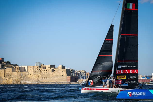 Luna Rossa™s celebrates after win the preliminary regatta match-race final of the Louis Vuitton 38th America s Cup, Naples, Italy, September 27, 2026  Copyright: xAlessandroxGarofalo LaPressex