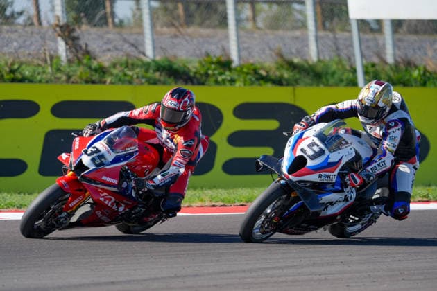 WorldSBK - EICMA Italian Round - Sunday Somkiat Chantra of Thailand rides a Honda CBR1000RR-R SP ( 35) for Honda HRC and Danilo Petrucci of Italy rides a BMW M 1000 RR ( 9) for the ROKiT BMW Motorrad WorldSBK Team during the 10th round of WorldSBK, the EICMA Italian round, at the Cremona Circuit Angelo Bergamonti in San Martino del Lago, Italy, on September 27, 2026. San Martino del Lago Italy Italy  Copyright: xLucaxRossinix originalFilename:rossini-worldsbk260927_np2ev.jpg
