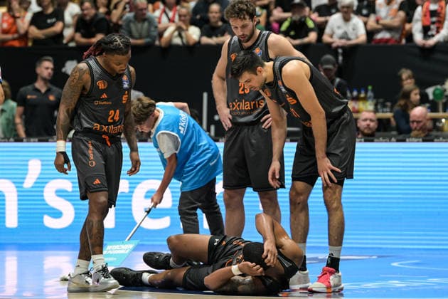 easyCredit Basketball Bundesliga, 3. Spieltag, Niners Chemnitz - Phoenix Hagen 27.09,2026 ab 16.30 Uhr Chemnitz, Chemnitz Arena Im Foto: 24 Cobe Williams, 25 Ben Burnham, 21 Mateo Seric, 22 Nighaeal Ceaser easyCredit Basketball Bundesliga, 3. Spieltag, Niners Chemnitz - Phoenix Hagen Chemnitz Sachsen Deutschland Copyright: xEHLxMedia MichelxKöhlerx 20262709-Niners-Chemnitz-Phoenix-Hagen_028