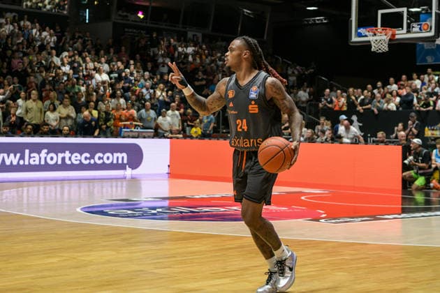 easyCredit Basketball Bundesliga, 3. Spieltag, Niners Chemnitz - Phoenix Hagen 27.09,2026 ab 16.30 Uhr Chemnitz, Chemnitz Arena Im Foto: 24 Cobe Williams easyCredit Basketball Bundesliga, 3. Spieltag, Niners Chemnitz - Phoenix Hagen Chemnitz Sachsen Deutschland Copyright: xEHLxMedia MichelxKöhlerx 20262709-Niners-Chemnitz-Phoenix-Hagen_048