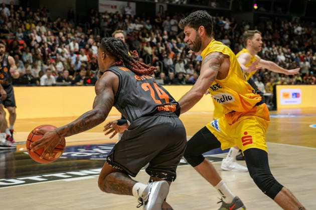 easyCredit Basketball Bundesliga, 3. Spieltag, Niners Chemnitz - Phoenix Hagen 27.09,2026 ab 16.30 Uhr Chemnitz, Chemnitz Arena Im Foto: 24 Cobe Williams easyCredit Basketball Bundesliga, 3. Spieltag, Niners Chemnitz - Phoenix Hagen Chemnitz Sachsen Deutschland Copyright: xEHLxMedia MichelxKöhlerx 20262709-Niners-Chemnitz-Phoenix-Hagen_066