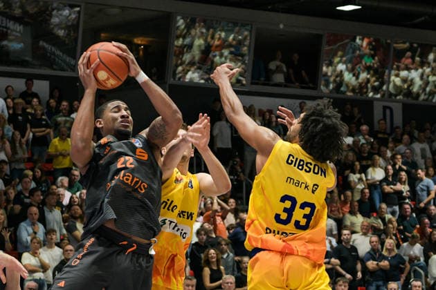 easyCredit Basketball Bundesliga, 3. Spieltag, Niners Chemnitz - Phoenix Hagen 27.09,2026 ab 16.30 Uhr Chemnitz, Chemnitz Arena Im Foto: 22 Nighaeal Ceaser, 04 Bjarne Kraushaar, 33 Trenton Gibson easyCredit Basketball Bundesliga, 3. Spieltag, Niners Chemnitz - Phoenix Hagen Chemnitz Sachsen Deutschland Copyright: xEHLxMedia MichelxKöhlerx 20262709-Niners-Chemnitz-Phoenix-Hagen_074