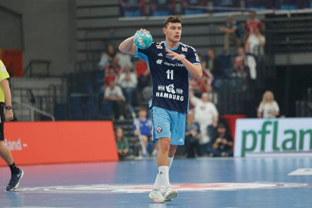 Handball 1. Opel Bundesliga 2026 2027 - Handball Club Hamburg (HCH) vs. HSG Wetzlar Nicolaj Joergensen Jorgensen (Hamburg) mit Ball, Freisteller . Sporthalle Hamburg Hamburg Foto: Frank Schoof