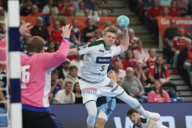 Handball I Herren I Saison 2026 2027 I Bundesliga I 6. Spieltag I Handball Club Hamburg - HSG Wetzlar I 27.09.2026 Robin Haug (16, Handball Club Hamburg) Tristan Kirschner (5, HSG Wetzlar) Hamburg Alsterdorfer Sporthalle Hamburg Deutschland Copyright: xLobeca RalfxHomburgx