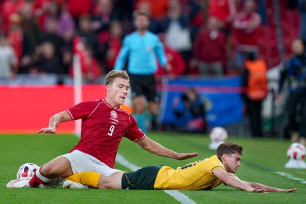 Nations League: Denmark - Wales Denmark s Rasmus Hoejlund and Wales Daniel James during the Nations League match between Denmark and Wales at Parken, Sunday, September 27, 2026. (Photo: Liselotte Sabroe Ritzau Scanpix) , Copenhagen Denmark Copyright: Ritzau Scanpix LiselottexSabroex spdk20260927-190200-L