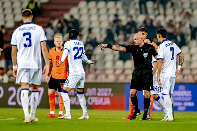 BELGRADO - referee Szymon Marciniak during the UEFA Nations League match between Servie and Nederland at Rajko Mitic Stadion on 27 September 2026 in Belgrado, Servie. (Photo by DeFodi Images) -