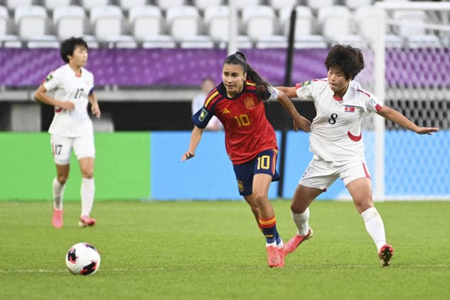 IPA89040720 - Cristina Libran (ESP) and Ryu Gyong So (PRK) during the FIFA U-20 Women s World Cup final between Spain and the DPR Korea, held in Lodz, Poland, on September 27, 2026  Copyright: xMichalxDubiel IPAxSportx xx IPA89040720