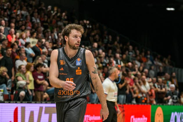 easyCredit Basketball Bundesliga, 3. Spieltag, Niners Chemnitz - Phoenix Hagen 27.09,2026 ab 16.30 Uhr Chemnitz, Chemnitz Arena Im Foto: 25 Ben Burnham easyCredit Basketball Bundesliga, 3. Spieltag, Niners Chemnitz - Phoenix Hagen Chemnitz Sachsen Deutschland Copyright: xEHLxMedia MichelxKöhlerx 20262709-Niners-Chemnitz-Phoenix-Hagen_144