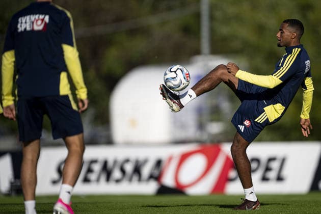 STOCKHOLM, SWEDEN - SEPTEMBER 27: Paulos Abraham of Sweden during the training session on Bosön ahead of the Nations league soccer game between Sweden and Poland on Strawberry Arena in Stockholm, Sweden on September 27. Copyright: xPhilipxKangasx xSPPx Sportspressphoto_SPR241237