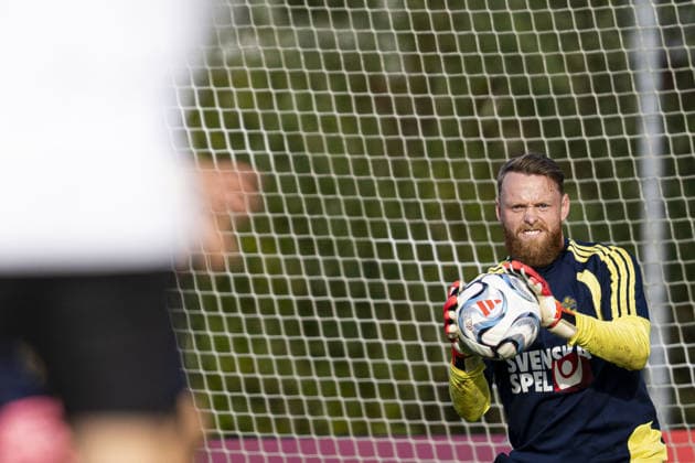 STOCKHOLM, SWEDEN - SEPTEMBER 27: Goalkeeper Viktor Johansson of Sweden during the training session on Bosön ahead of the Nations league soccer game between Sweden and Poland on Strawberry Arena in Stockholm, Sweden on September 27. Copyright: xPhilipxKangasx xSPPx Sportspressphoto_SPR241266