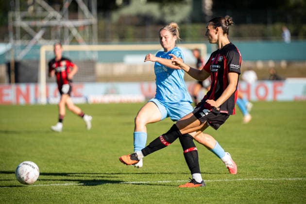 DFB-Pokal: FC Viktoria Berlin vs. Bayer 04 Leverkusen; Berlin, 27.09.2026 DFB-Pokal Frauen: Selina OSTERMEIER (Bayer 04 Leverkusen 2) während dem Spiel FC Viktoria Berlin vs. Bayer 04 Leverkusen im Stadion Lichterfelde am September 27, 2026 in Berlin, Deutschland. Copyright: xBEAUTIFULxSPORTS Kuehnx