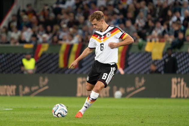 Joshua Kimmich (Deutschland, 06) am Ball, Aktion, Dribbling, dribbeln, Angriff, GER, Deutschland vs. Griechenland, Fussball, Herren, UEFANations League, Spielzeit 2026 2027, 27.09.26, GER, Deutschland vs. Griechenland, Fussball, Herren, UEFA Nations League, Spielzeit 2026 2027, 27.09.26, Augsbur Copyright: xEibner-Pressefoto EdwardxCheungx EP_ECG