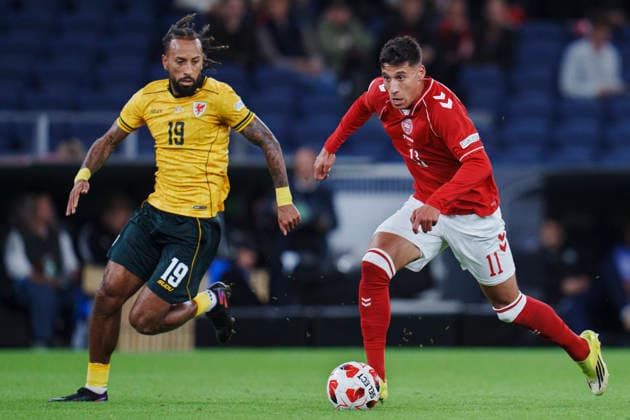 Nations League: Denmark - Wales Denmark s Adam Daghim and Wales Sorba Thomas during the Nations League match between Denmark and Wales at Parken, Sunday, September 27, 2026. (Photo: Liselotte Sabroe Ritzau Scanpix) , Copenhagen Denmark Copyright: Ritzau Scanpix LiselottexSabroex spdk20260927-212343-L