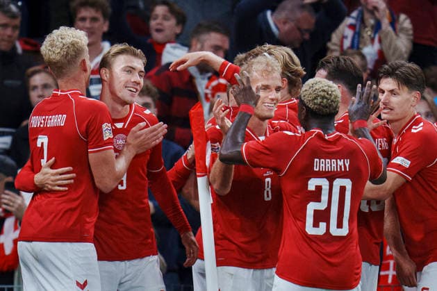 Nations League: Denmark - Wales Denmark s Rasmus Hoejlund scores to make it 1-0 and celebrates with Oliver Provstgaard, Morten Hjulmand, Mohamed Daramy, Gustav Isaksen, and Joakim Maehle during the Nations League match between Denmark and Wales at Parken, Sunday, September 27, 2026. (Photo: Liselotte Sabroe Ritzau Scanpix) , Copenhagen Denmark Copyright: Ritzau Scanpix LiselottexSabroex spdk20260927-210716-L